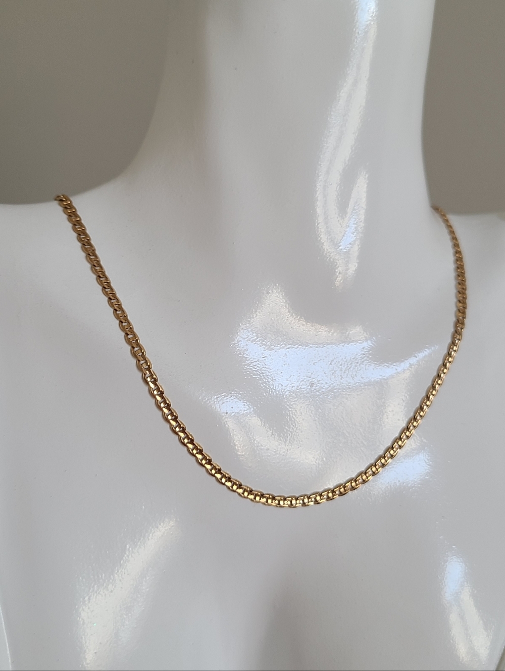 Vintage Luxury 10K Gold Italy Mariners Link Flat Chain 22 Inch Necklace